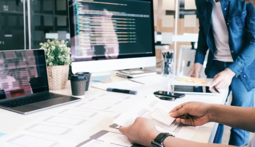从“可用”到“好用”:信创国产化改造的生态成熟度提升路径